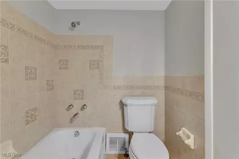 1870 E 225th St, Euclid, OH 44117 photo 24