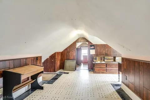Other - 516 Floyd St, Akron, OH 44310 photo 2 of 9