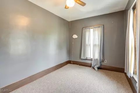 Bedroom - 516 Floyd St, Akron, OH 44310 photo 12 of 14