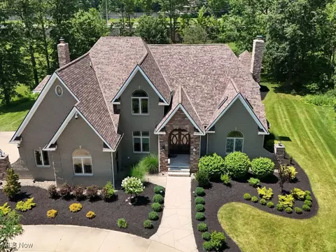 2474 Ginger Wren Rd, Pepper Pike, OH 44124