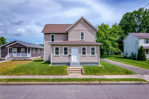 1014 Noble St E, Alliance, OH 44601