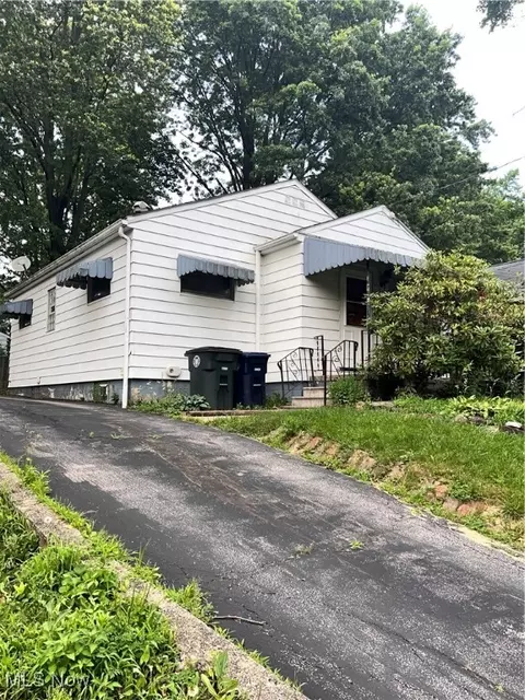 785 Reed Ave, Akron, OH 44306