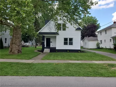 1509 W Market St, Orrville, OH 44667