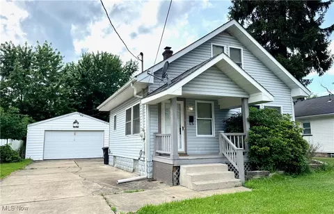 1104 Kenmore Ave SE, Warren, OH 44484