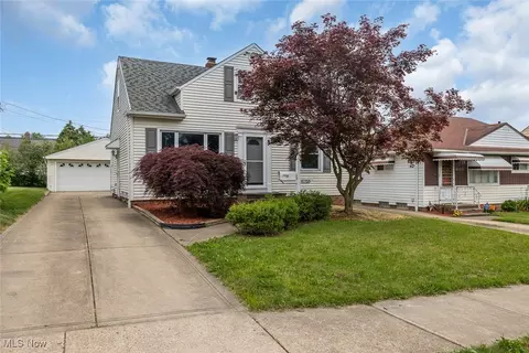 15709 Northwood Ave, Maple Heights, OH 44137