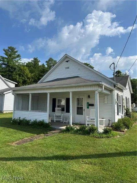 208 Center St, Woodsfield, OH 43793