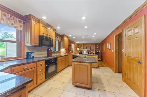 Kitchen - 16 Centennial Dr, Poland, OH 44514 photo 1 of 6