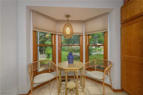 Dining - 4758 Preserve NW, Canton, OH 44708 photo 1 of 2