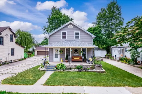 208 Clark St, Berea, OH 44017