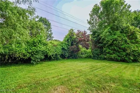 1277 Dewitt Dr, Akron, OH 44313 photo 22