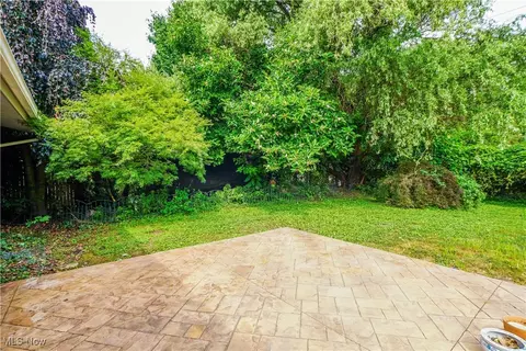 1277 Dewitt Dr, Akron, OH 44313 photo 21