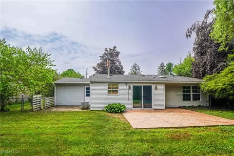 1277 Dewitt Dr, Akron, OH 44313 photo 20