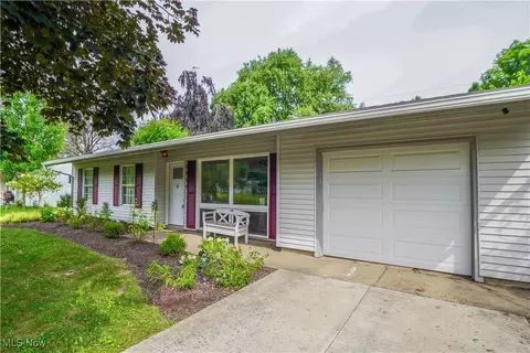 1277 Dewitt Dr, Akron, OH 44313 photo 26