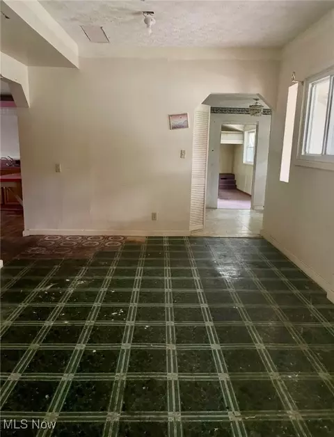 1709 E 29th St, Lorain, OH 44055 photo 9