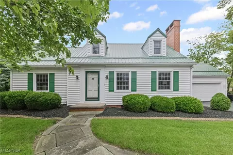 1119 Glenwood Dr, Alliance, OH 44601