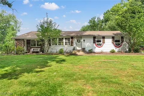 8151 Pheasant Ave NW, North Canton, OH 44720