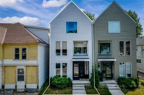 2209 W 33rd St, Cleveland, OH 44113