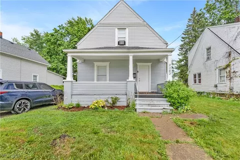 2363 Kelly Pl, Lorain, OH 44052