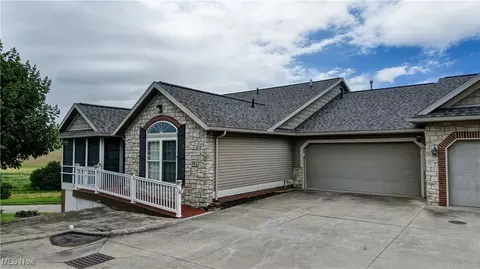 161 Heritage Xing, Sugarcreek, OH 44681