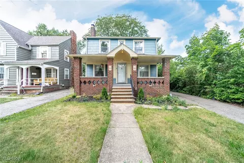1128 Quilliams Rd, Cleveland Heights, OH 44121