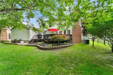 Exterior - 3049 Deercrest Path, Stow, OH 44224 photo 4 of 5
