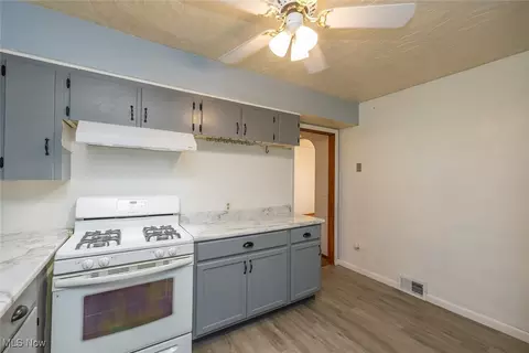 232 Lexington Ave, Elyria, OH 44035 photo 11