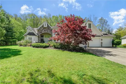 7715 Covington Ct, Concord, OH 44077