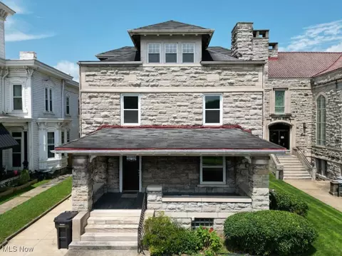 525 Riverside Ave, Wellsville, OH 43968