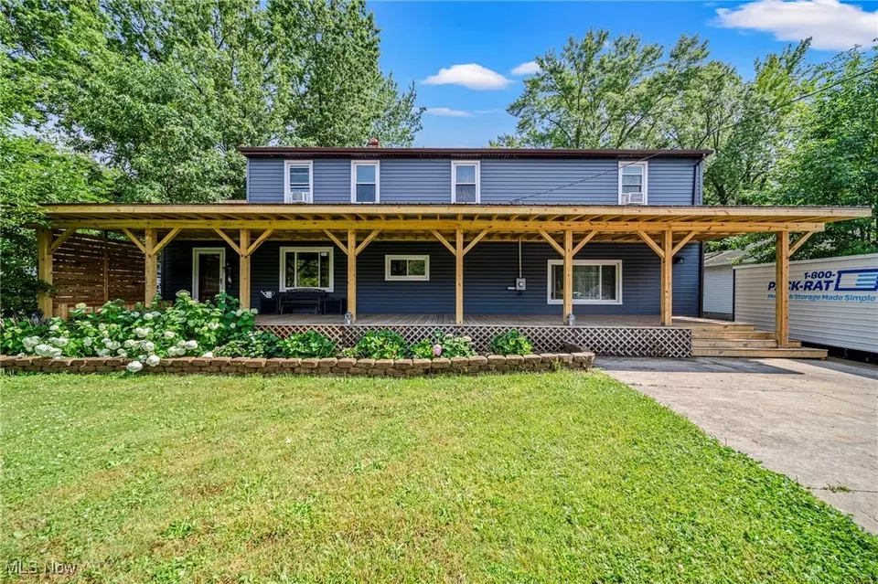 Exterior - 8240 Bellflower Rd, Mentor, OH 44060 photo 2 of 12