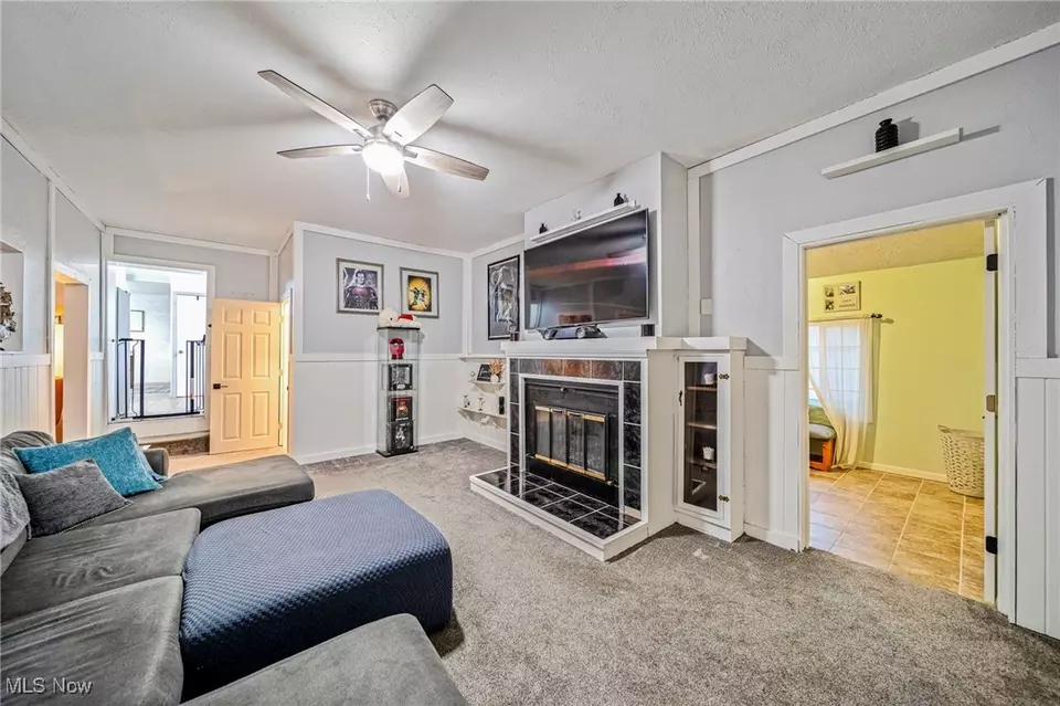 Entry Way - 8240 Bellflower Rd, Mentor, OH 44060 photo 4 of 4