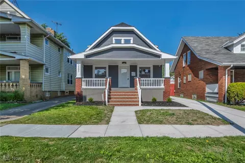 3297 W 127th St, Cleveland, OH 44111