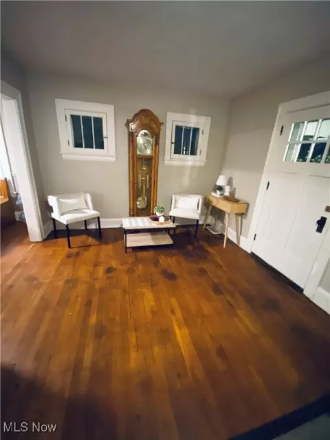 Entry Way - 94 Shadyside Dr, Boardman, OH 44512 photo 1 of 1