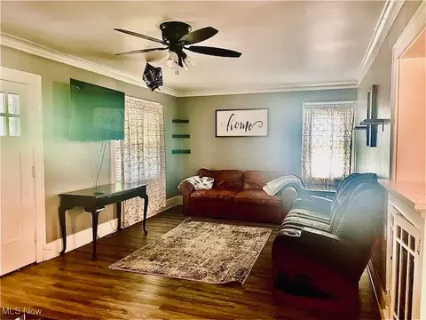 127 William St, Struthers, OH 44471 photo 3