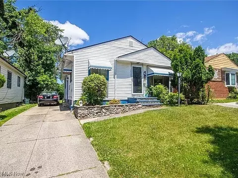 17005 Lipton Ave, Cleveland, OH 44128