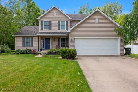 1005 Penn Ct, Grafton, OH 44044