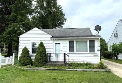 654 E 331st St, Eastlake, OH 44095