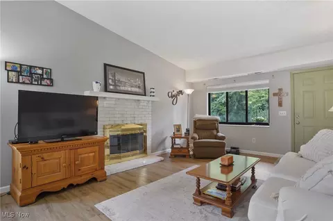 Living - 2695 Mull Ave #B, Akron, OH 44321 photo 2 of 3