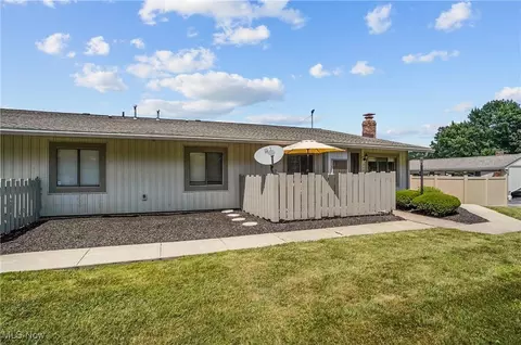 Exterior - 2695 Mull Ave #B, Akron, OH 44321 photo 3 of 8