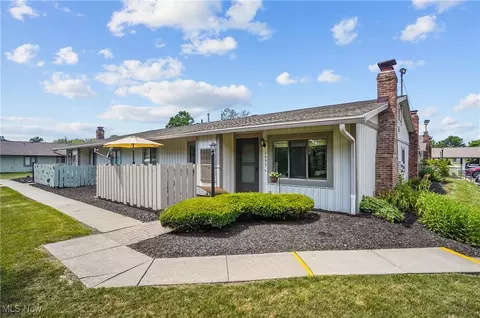 Exterior - 2695 Mull Ave #B, Akron, OH 44321 photo 4 of 8