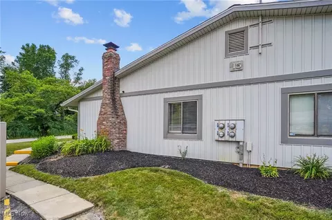 Exterior - 2695 Mull Ave #B, Akron, OH 44321 photo 6 of 8