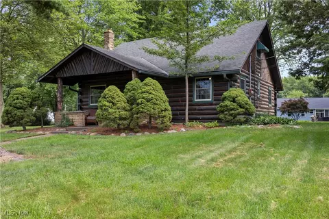1075 Vermilion Rd, Vermilion, OH 44089