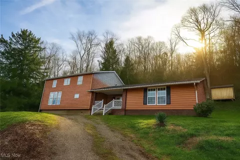 56612 Mcgee Rd, Shadyside, OH 43947