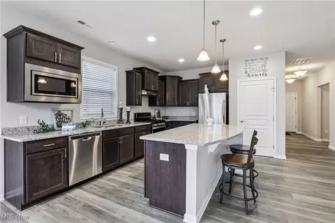 523 Arbor Ln, Copley, OH 44321 photo 11