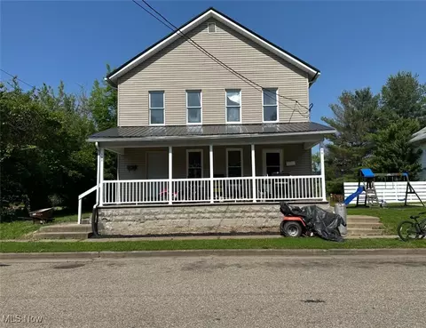 598 Martin Luther King Dr, Newcomerstown, OH 43832