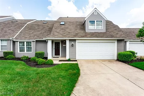 9534 Ridge Ct #15D, Twinsburg, OH 44087