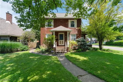 302 Poplar Ave, Canton, OH 44708