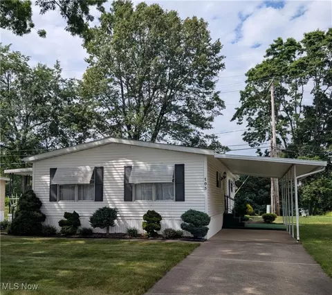 103 G St, Navarre, OH 44662