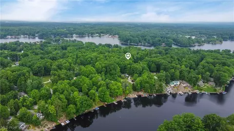 2191 Deer Run, Roaming Shores, OH 44084