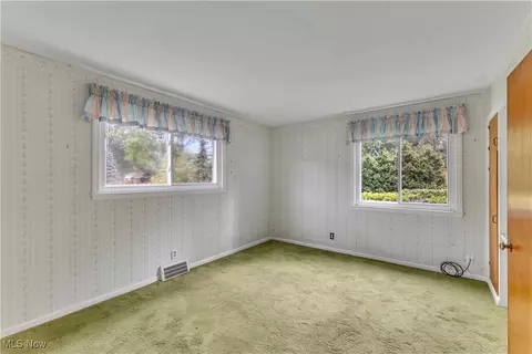 Bedroom - 8918 Bramley Dr, Independence, OH 44131 photo 3 of 6