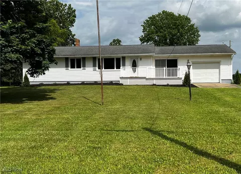 11387 Canaan Center Rd, Creston, OH 44217